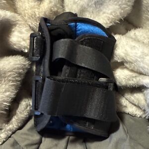 Black and Blue Wrist Support Brace